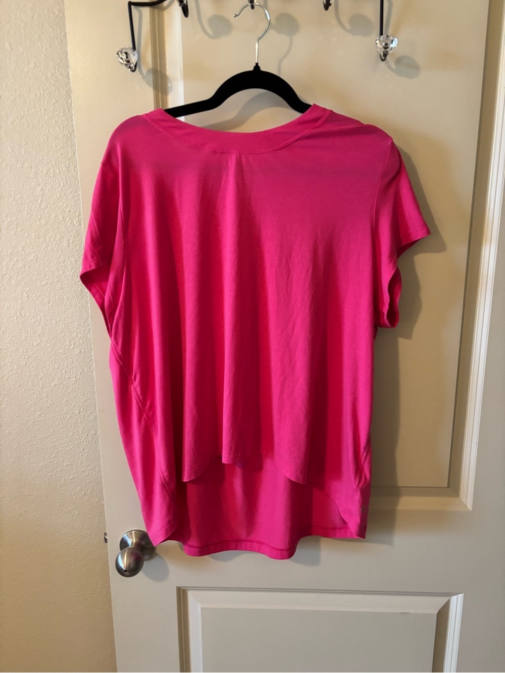Athleta Hot Pink T Shirt Like New Large Athletic Athleisure Comfy Casual